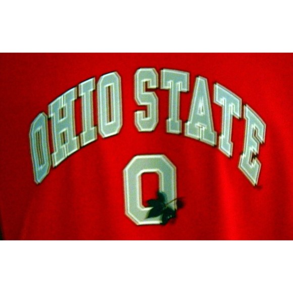 OHIO STATE UNIVERSITY T Shirt UniSex Adult Size Large Red Buckeyes NCAA - Picture 2 of 2